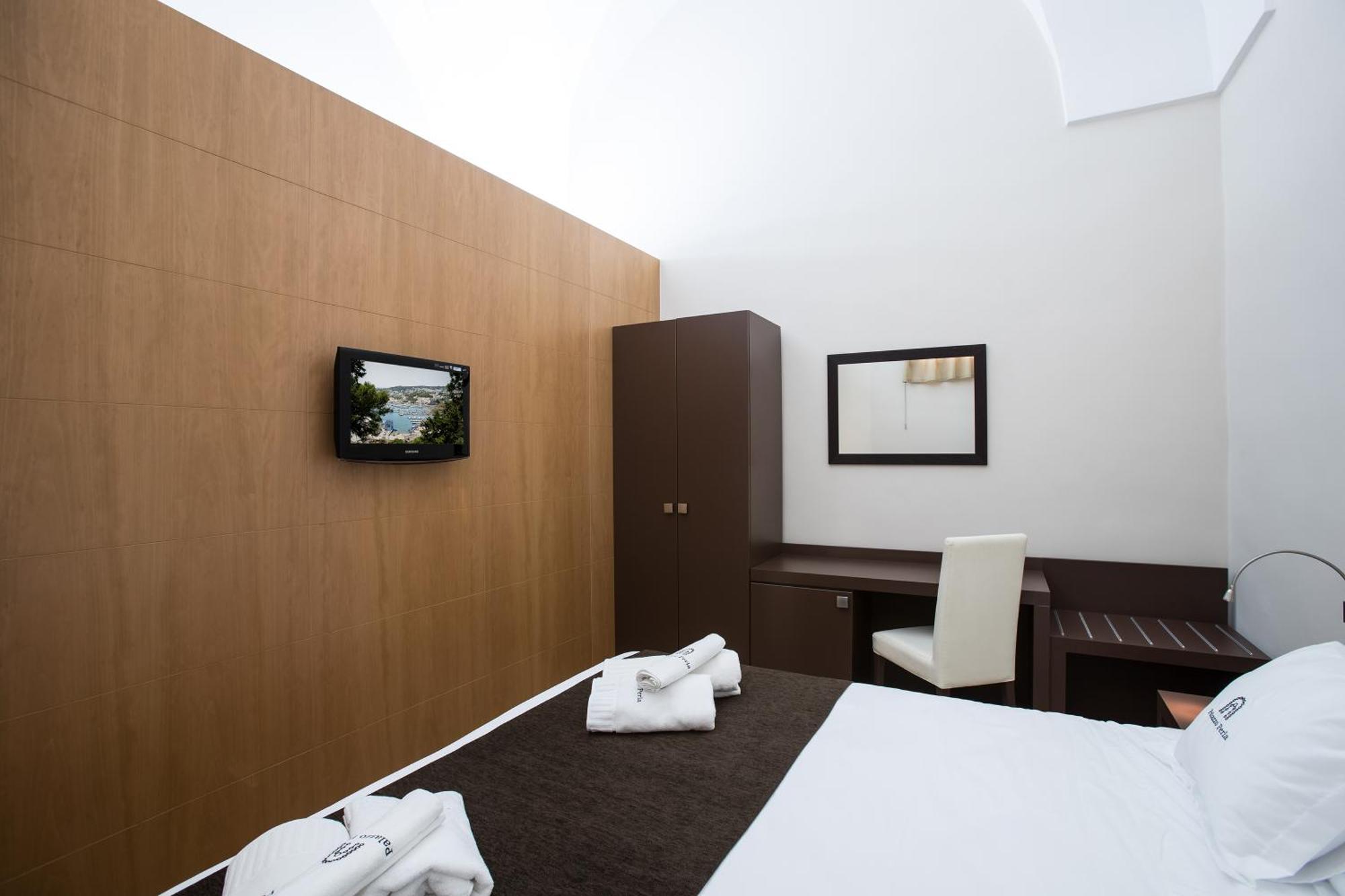 Palazzo Perla Bed & Breakfast Gallipoli Dış mekan fotoğraf